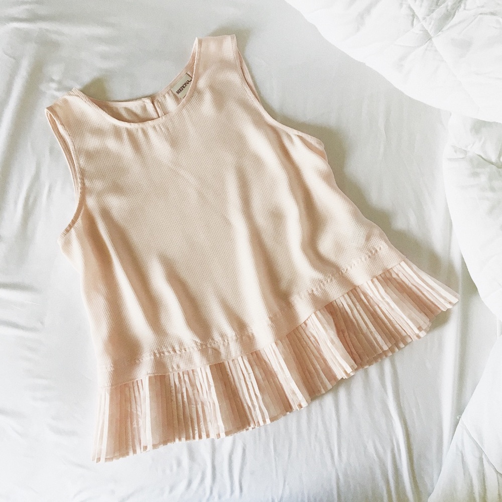 Pleated Keyhole Back Tank, Blush Pink